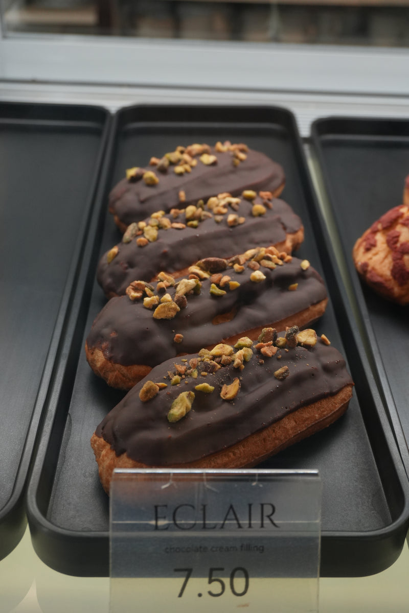 Dän Bakery origin