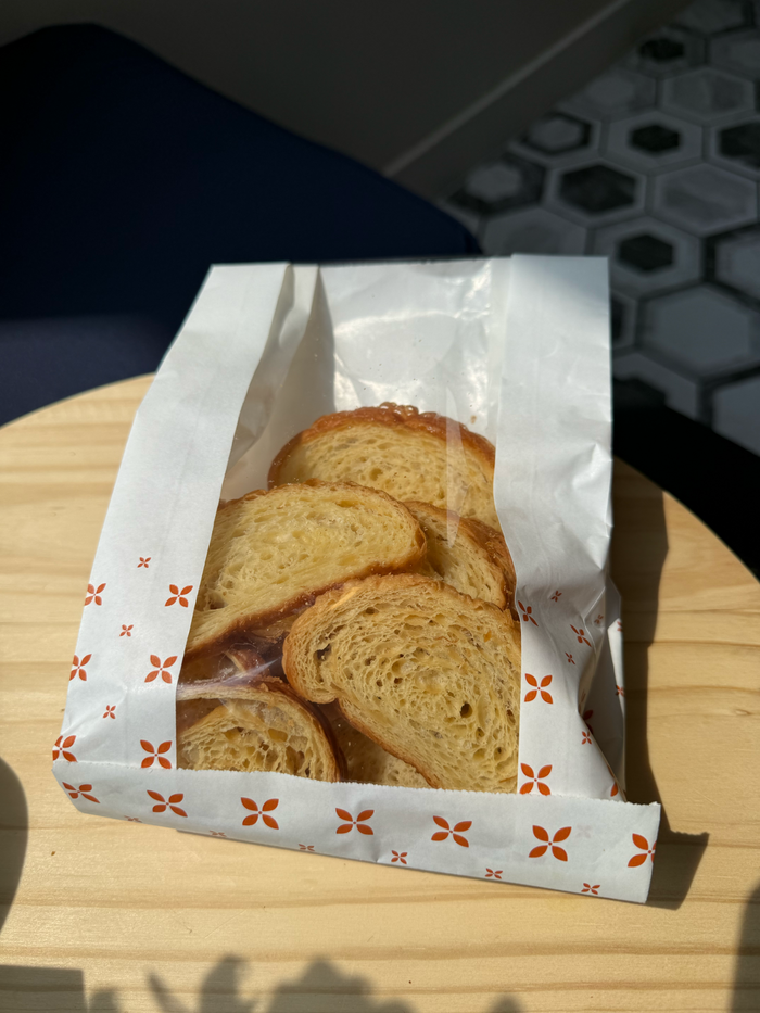 Croissant Chips